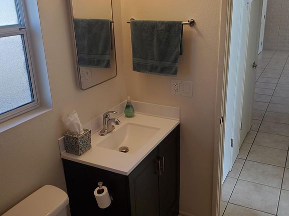 4th image of 3434 E Blacklidge Dr #B