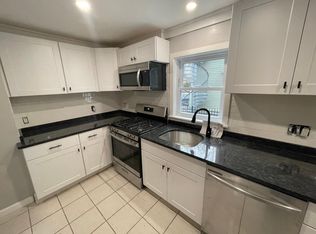 25 Lafayette St FLOOR 1, Wakefield, MA 01880