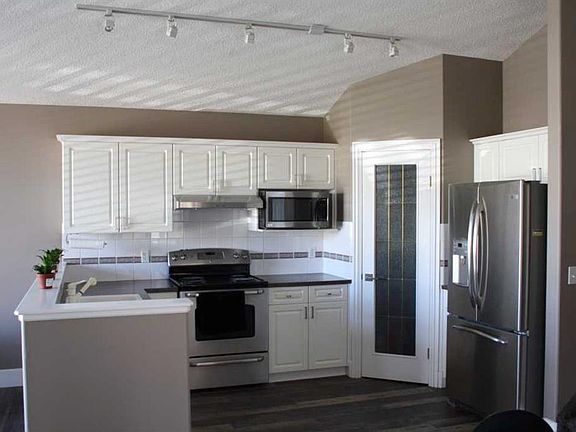 5th image of 37 Chaparral Ridge Line SE