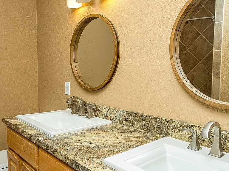 4808 Mount Everest Dr — Photo 19