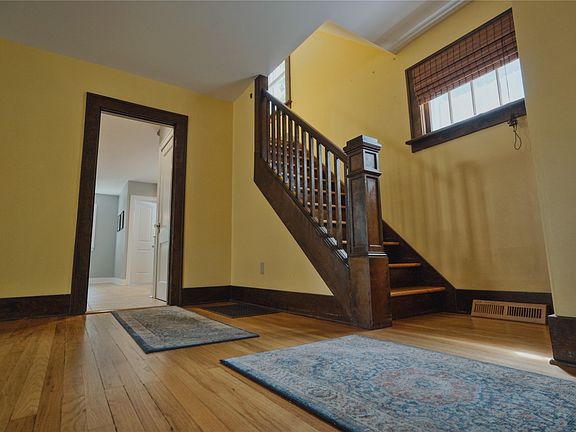 5th image of 3845 Trask Ave