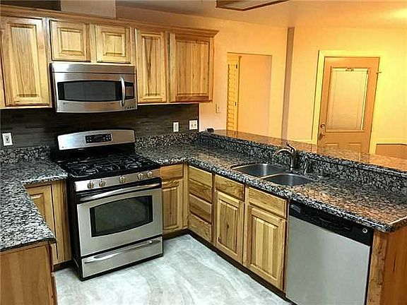 4th image of 312 Skyway Ln