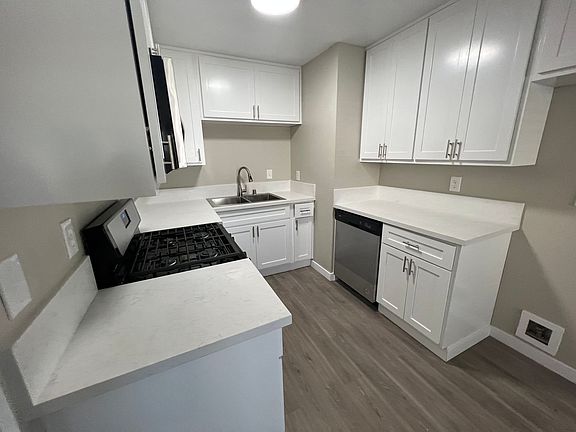 4th image of 14772 Adams St APT D