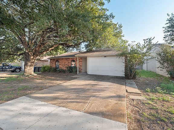 5th image of 556 Cumberland Dr