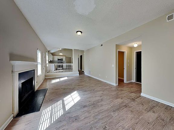 4th image of 4289 Catalpa Ct