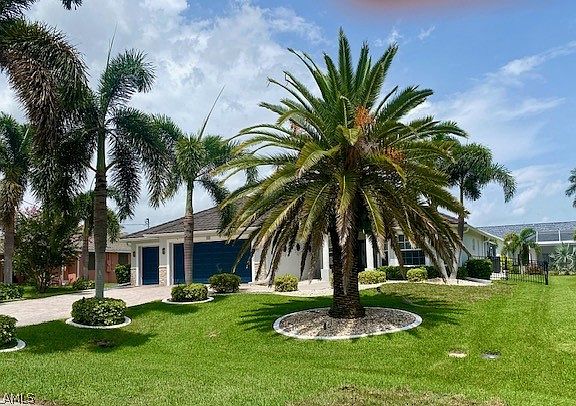 4th image of 5333 SW 24th Pl