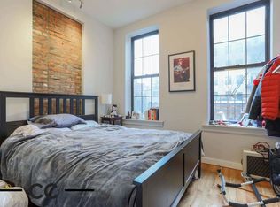 386 S 3rd St #4C, Brooklyn, NY 11211