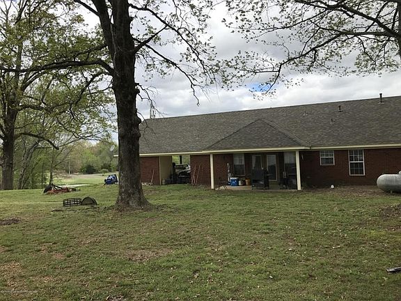 4th image of 9825 Fox Hill Dr