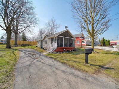 151 N Lakeview Blvd, Manitou Beach, MI, 49253