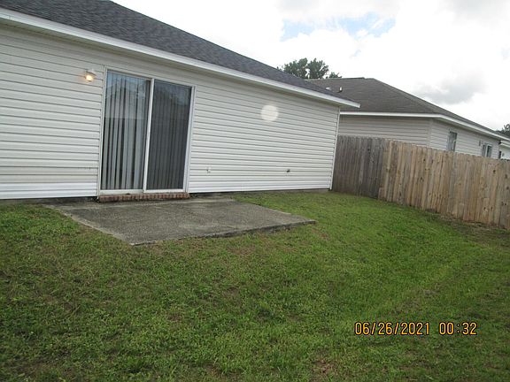 3rd image of 1015 Antigua Cir