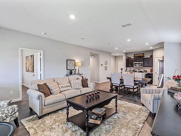 4th image of 312 Seclusion Dr