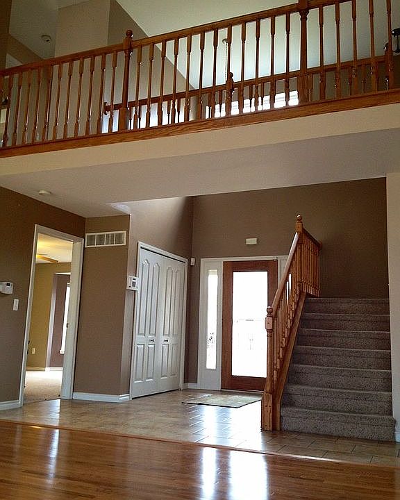 1st image of 4857 Camelot Dr
