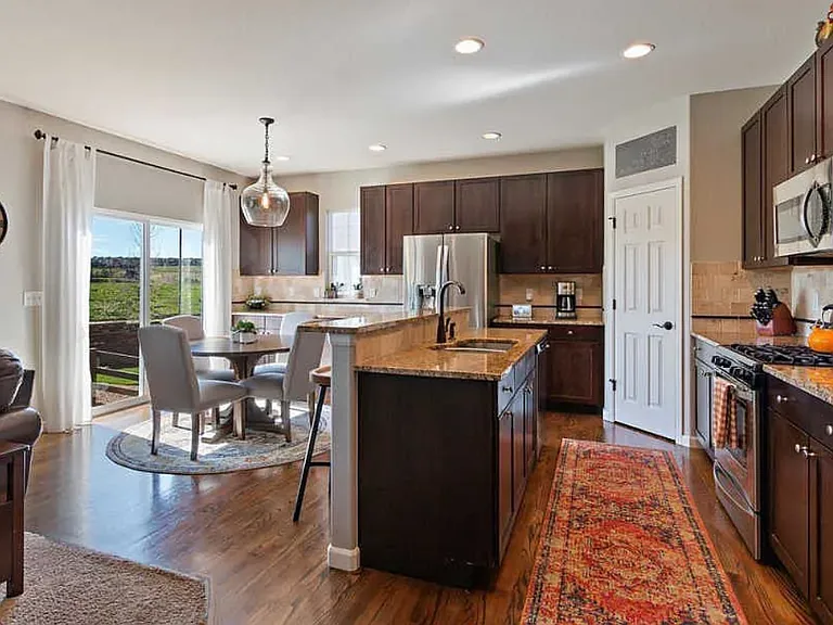 6805 S Quantock Way — Photo 3