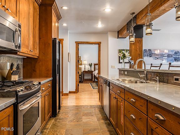 4th image of 2800 Deer Valley Dr #6231