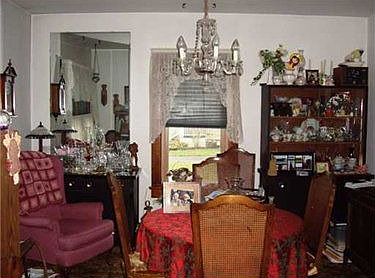 3rd image of 77 Waterford St