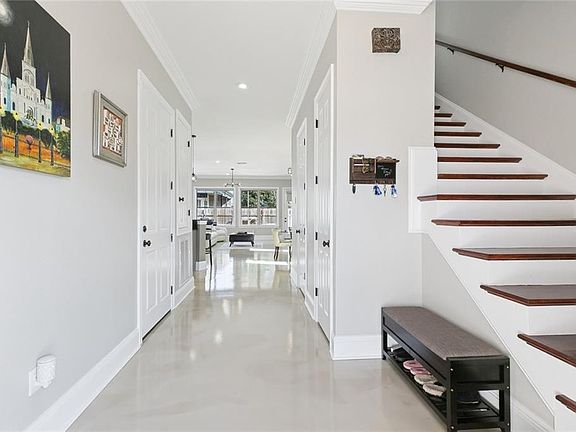 3rd image of 1365 Seminole Ave