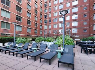 400 W 37th St APT 9U, New York, NY 10018