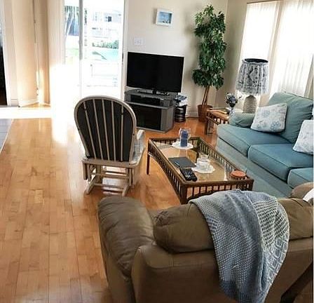 3rd image of 8551 SW 20th Pl