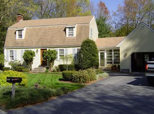 68 Evergreen Cir, Whitinsville, MA 01588