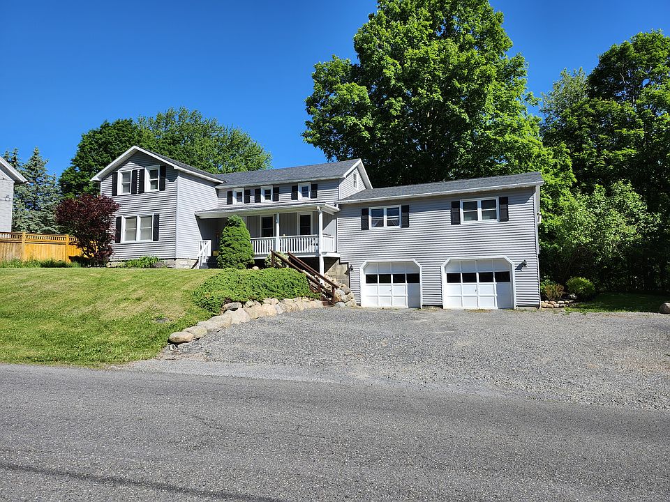 1st image of 829 Crow Hill Rd