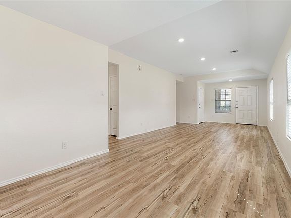 5th image of 8635 Wooster Trails Dr
