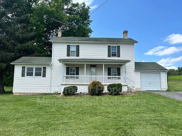 209 Tanner Ln — Photo 1