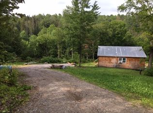 516 Jugbrook Rd, Cabot, VT 05647