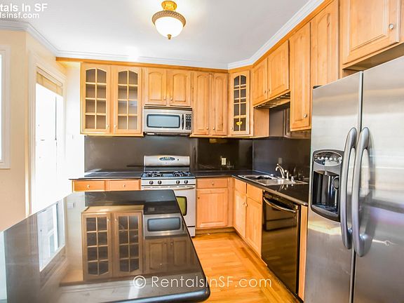 4th image of 1045 Fell St #B