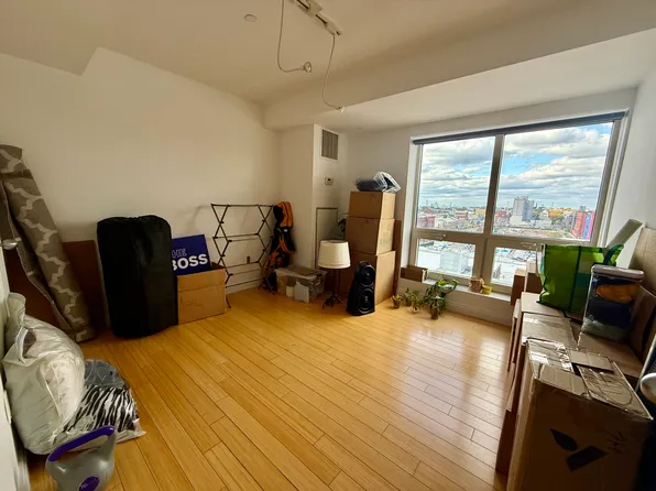 302 2nd Street image 8 of 11