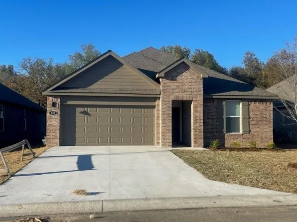 209 Lainey Dr, Maumelle, AR 72113