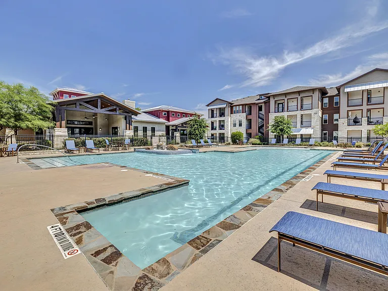 Pecos Flats Apartments — Photo 27