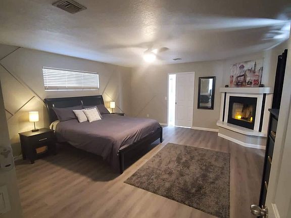 2nd image of 1940 Pima Dr N