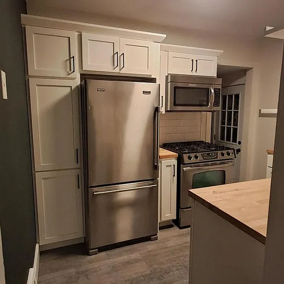 1573 Ardmore St SE — Photo 5