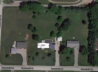 W2724 Secretariat Dr, East Troy, WI 53120