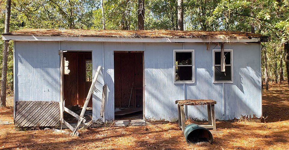 2nd image of 1023 Windsor Rd