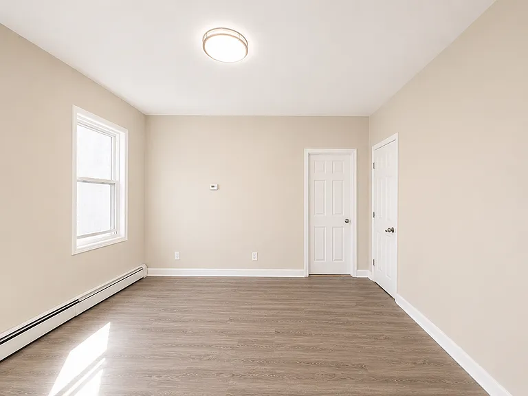 24-36 42nd St #2F — Photo 5