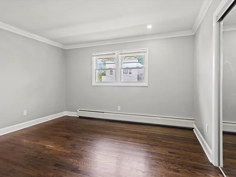 130 Gaston Ave #1 — Photo 9
