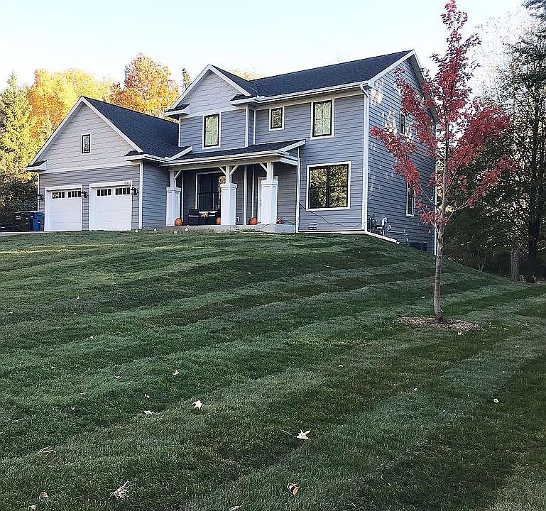 1st image of 27015 Beverly Dr