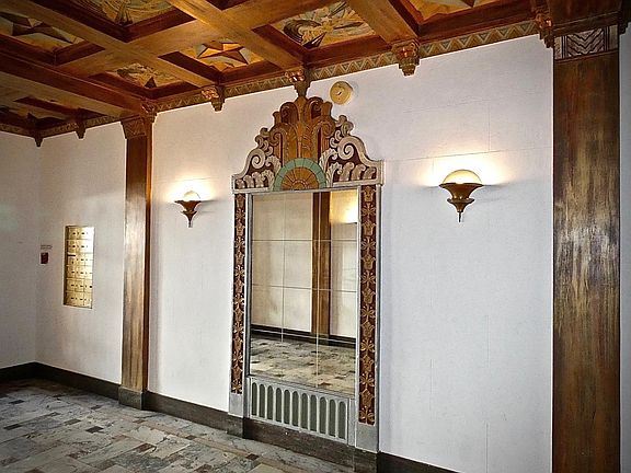 4th image of 1601 Beach St APT 201