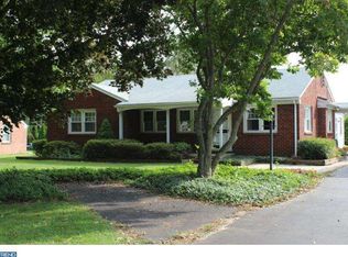 53 Auburn St, Woodstown, NJ 08098