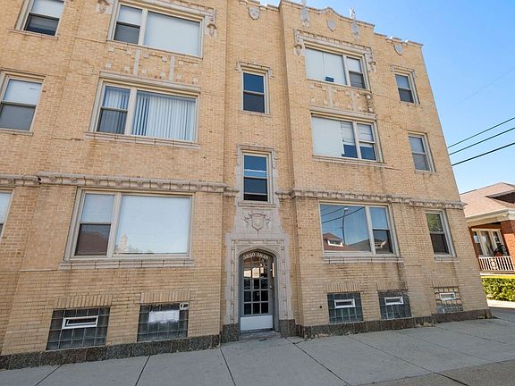 2nd image of 5848-54 S Trumbull Ave #5848-1