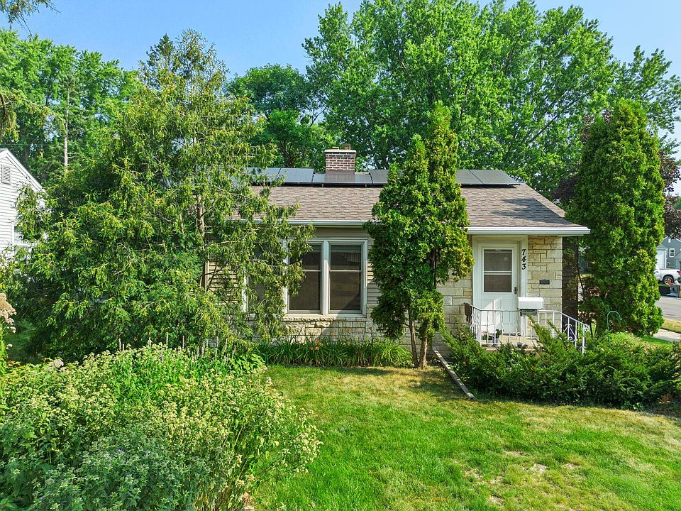 1st image of 743 Parkview Ave