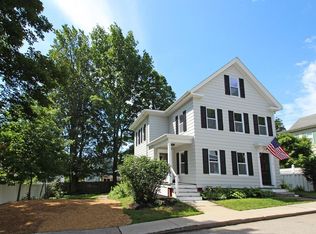6 Essex St, Amesbury, MA 01913