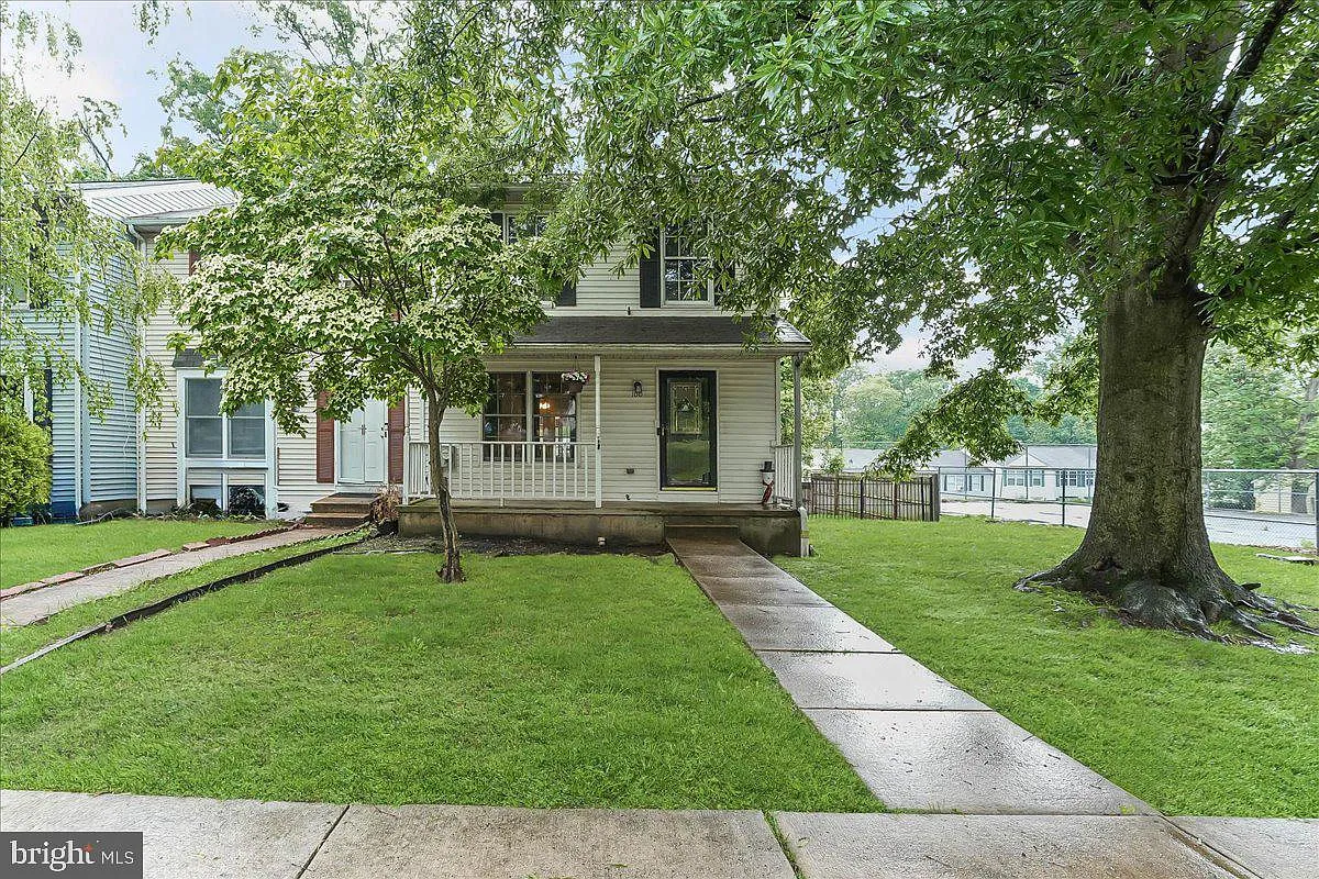3 bed, 1.5 bath, 1540 sqft, $2,000 — Photo 1