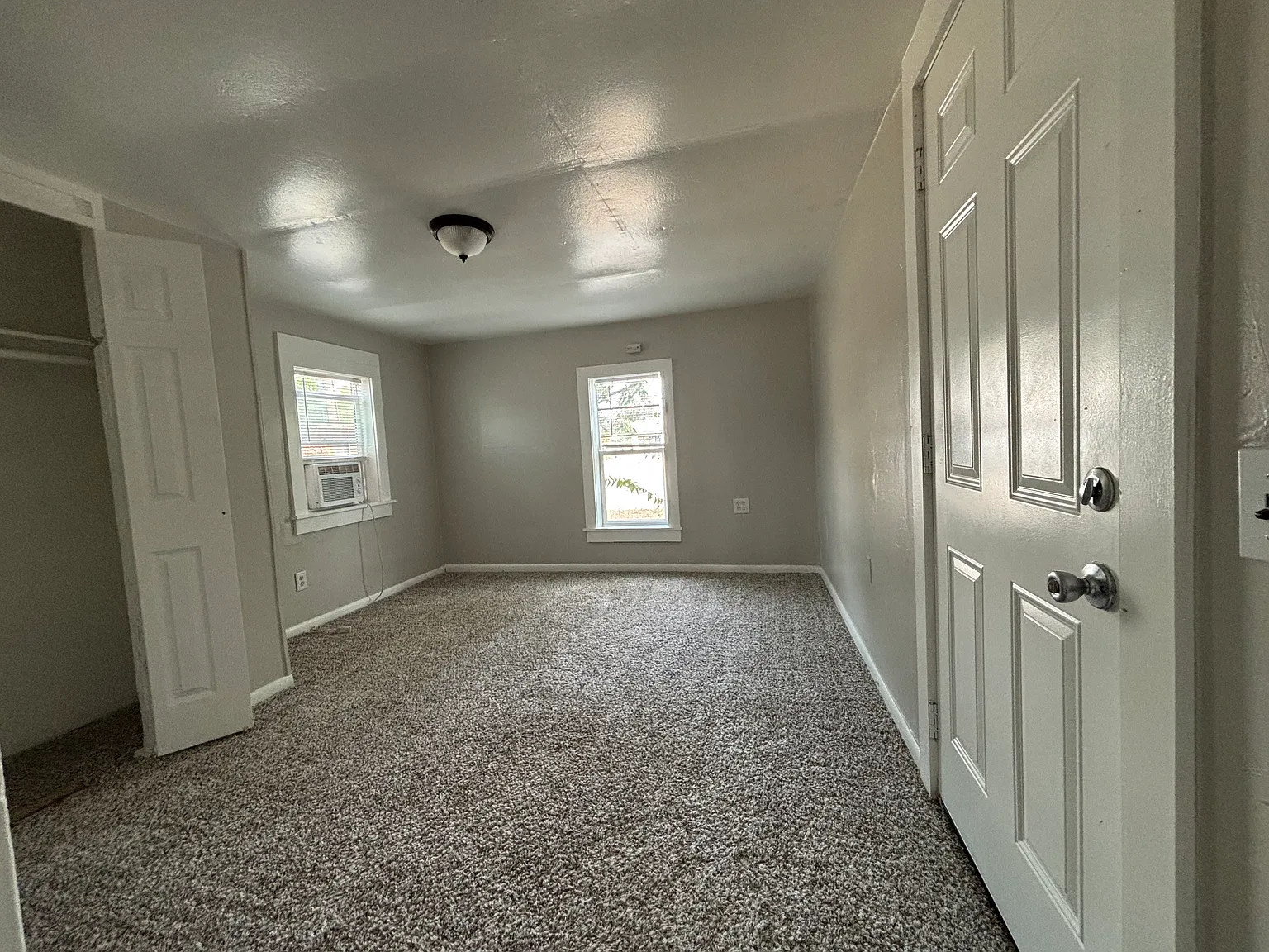 1 bed, 850 sqft, $895 — Photo 2