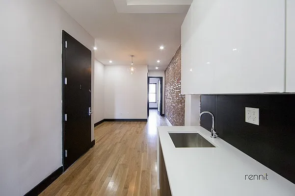 Rented by Rennit Inc. | media 19