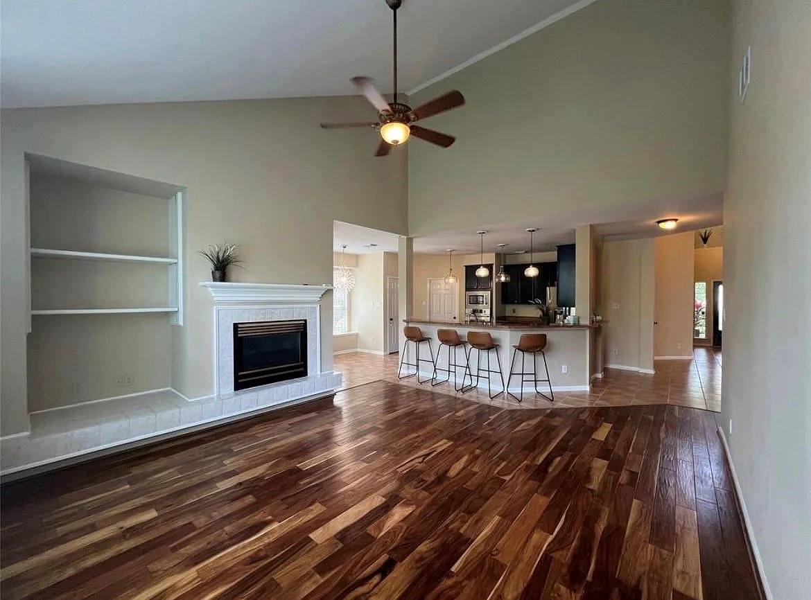 4 bed, 3.5 bath, 2752 sqft, $4,200 — Photo 4