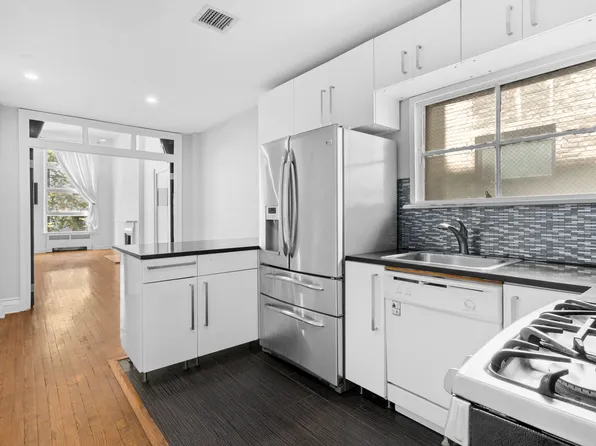 33 West 9th Street image 19 of 24