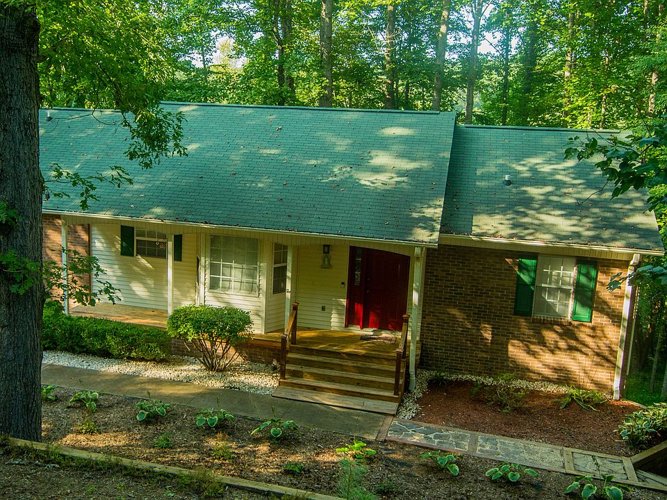 1st image of 437 Hunters Glen Ln