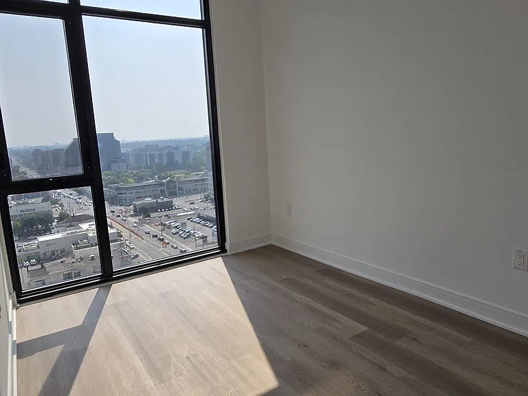 86 Dundas St E #1715 — Photo 9